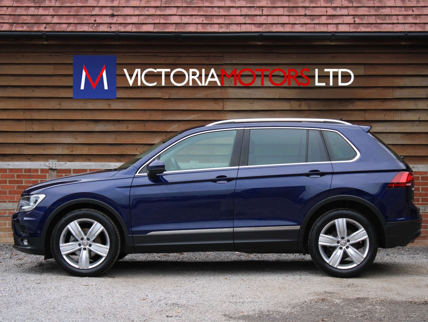 Used Volkswagen Tiguan 2020 for sale - 76340289: Photo 2