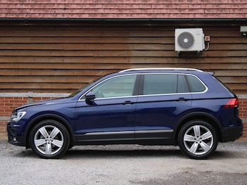 Used Volkswagen Tiguan 2020 for sale - 76340289: Photo 2