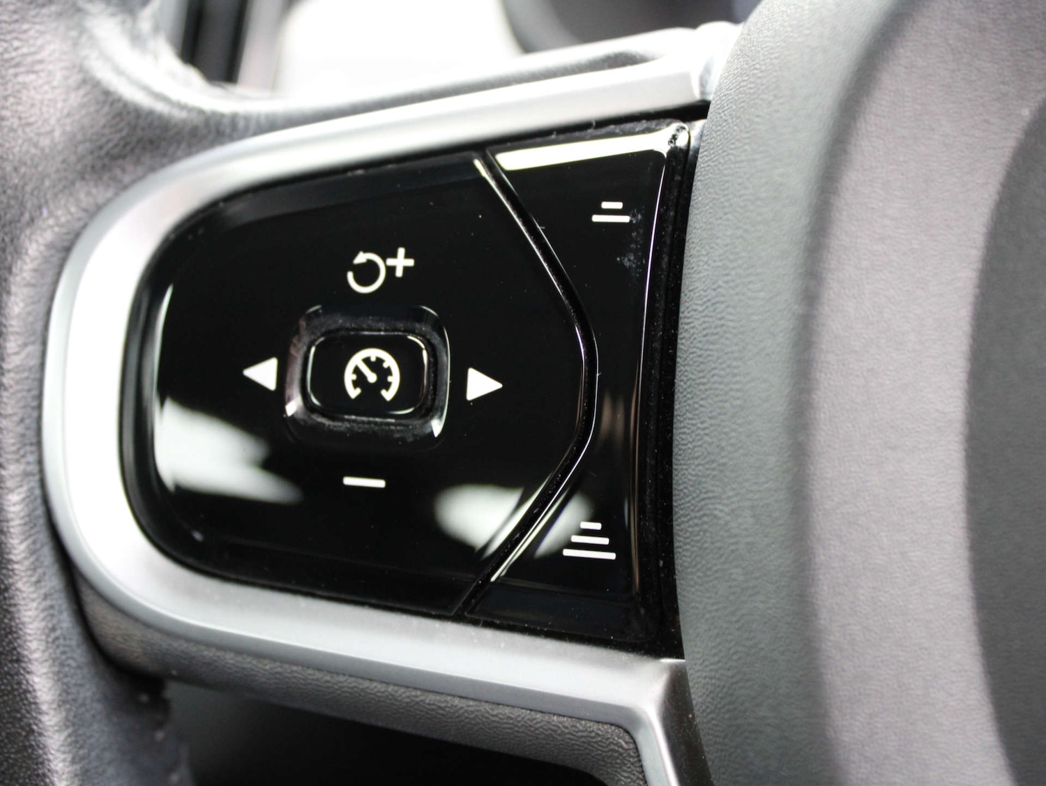 Used Volvo V90 2020 for sale - 77452436: Photo 11