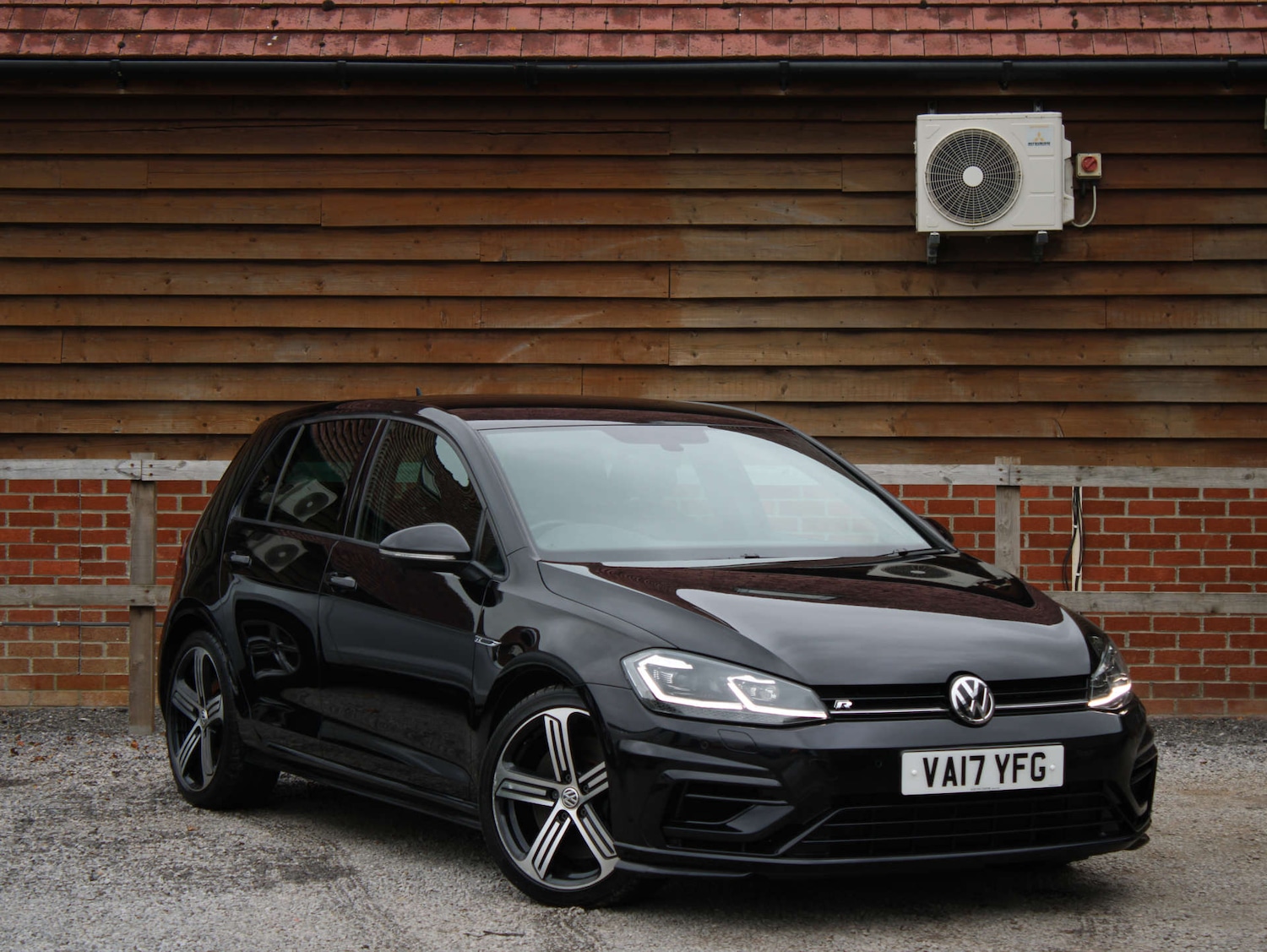 Used Volkswagen Golf 2017 for sale - 76340278: Photo 1