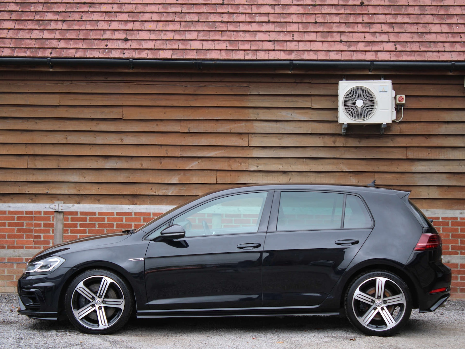 Used Volkswagen Golf 2017 for sale - 76340278: Photo 2