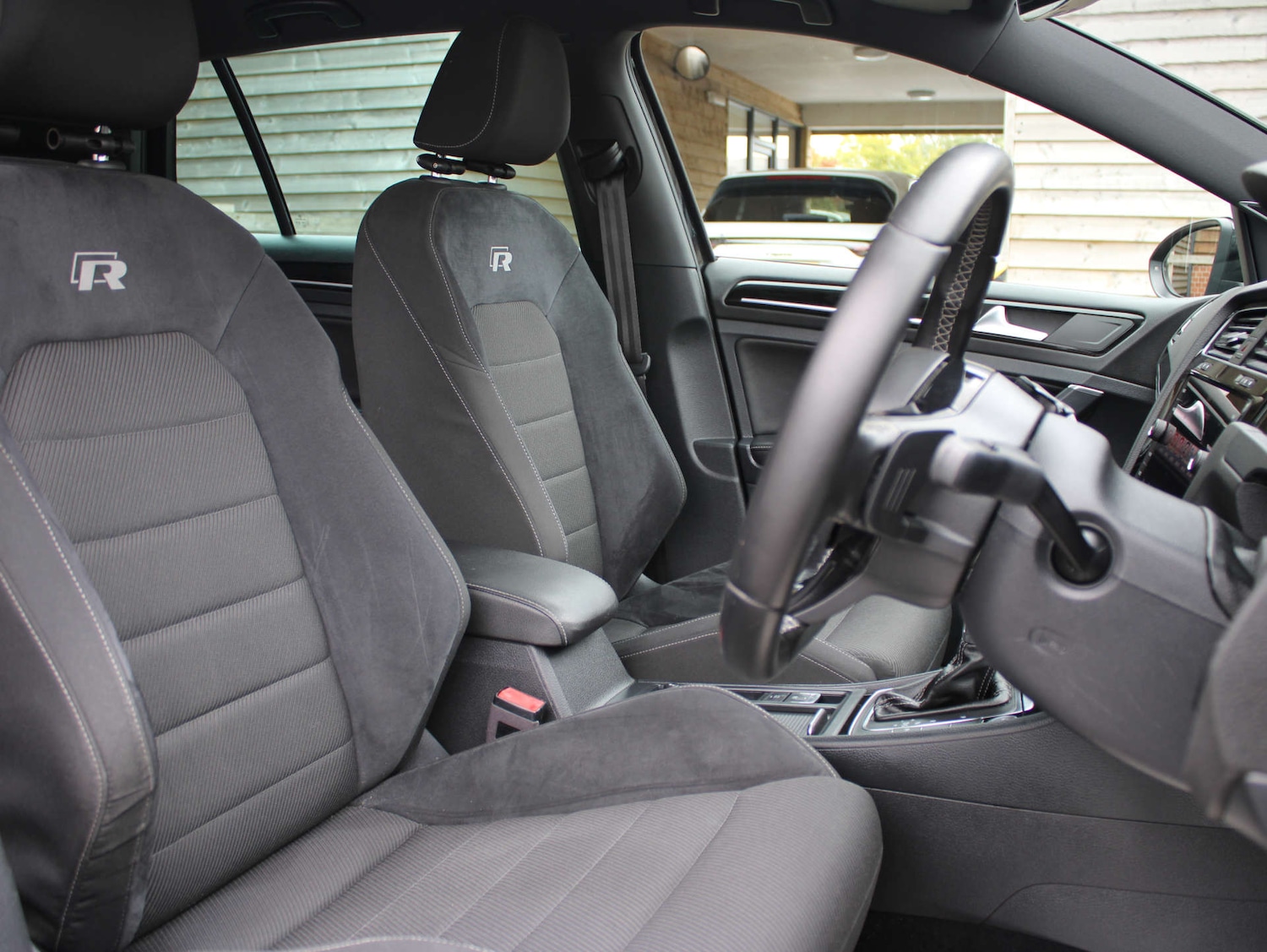 Used Volkswagen Golf 2017 for sale - 76340278: Photo 7