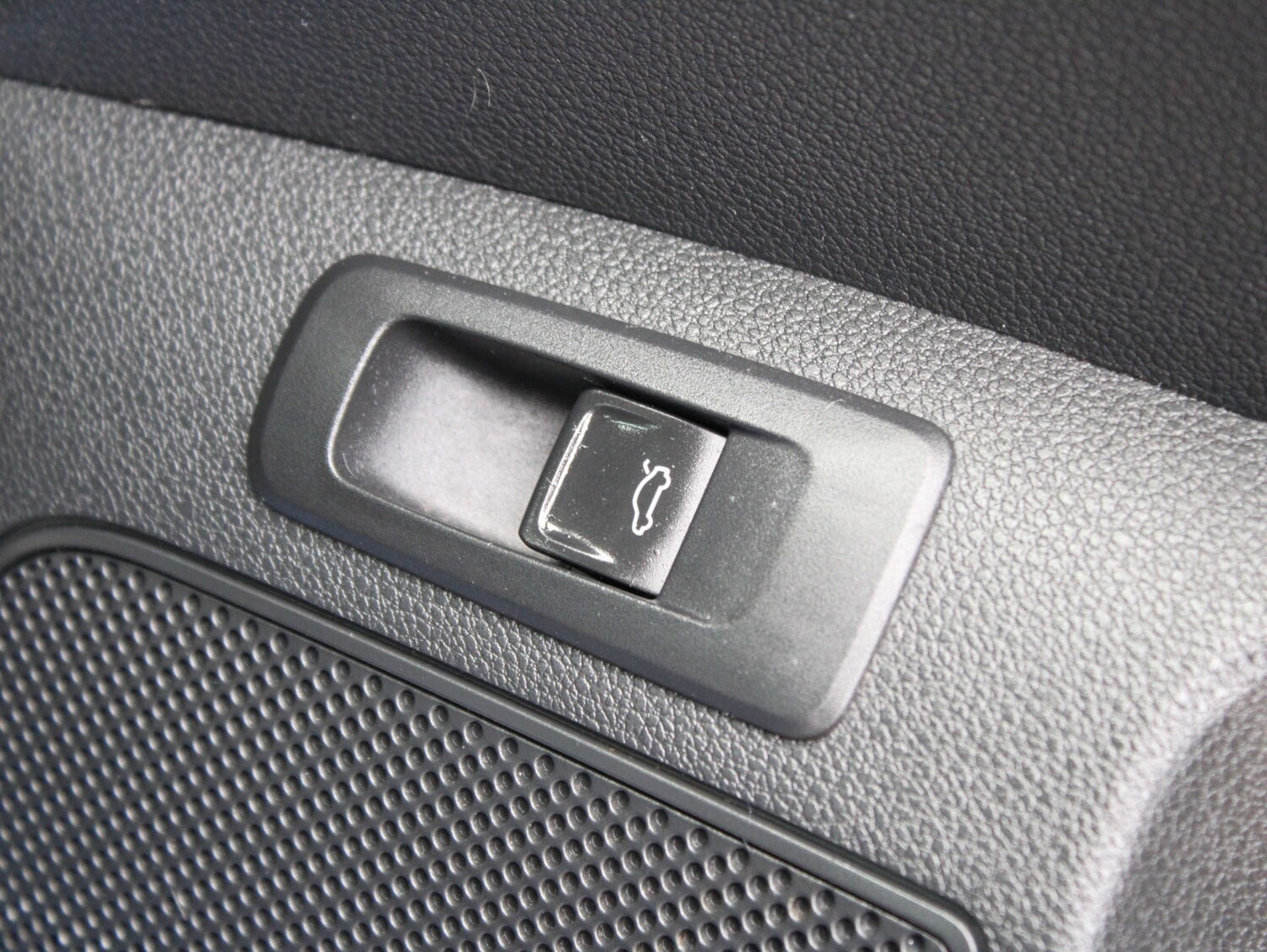 Used Skoda Karoq 2020 for sale - 77720452: Photo 11