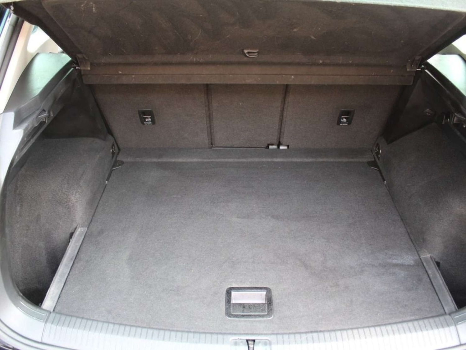 Used Volkswagen Tiguan 2020 for sale - 76340258: Photo 9