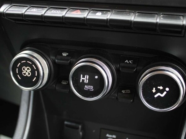 Used Renault Captur 2021 for sale - 76340279: Photo 12