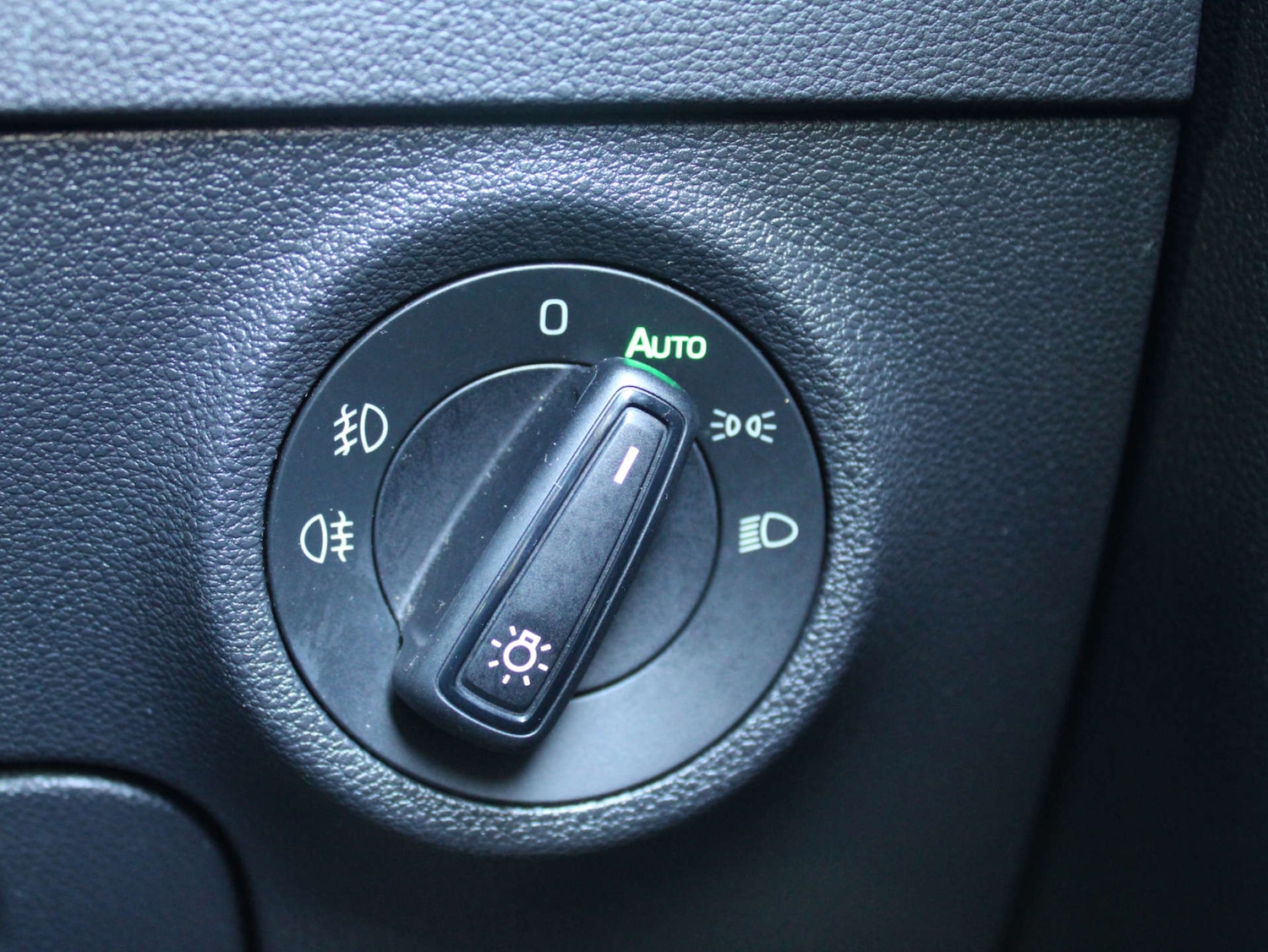 Used Skoda Karoq 2020 for sale - 77888805: Photo 11