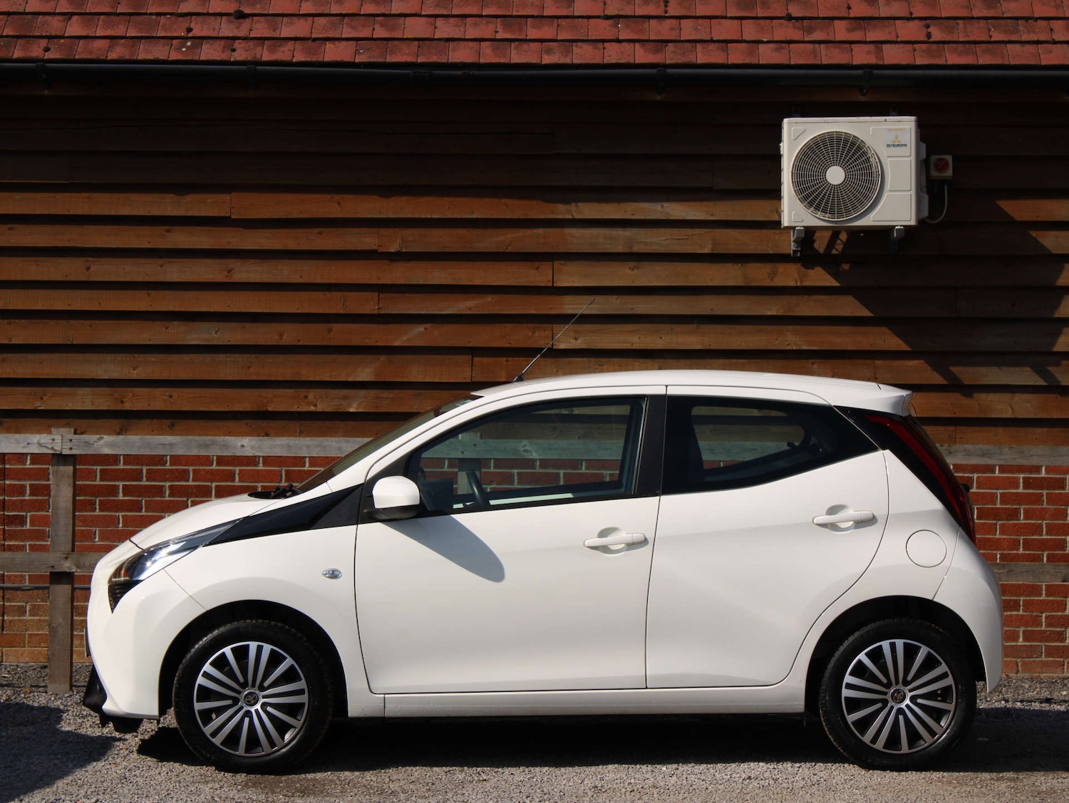 Used Toyota AYGO 2020 for sale - 76483217: Photo 2