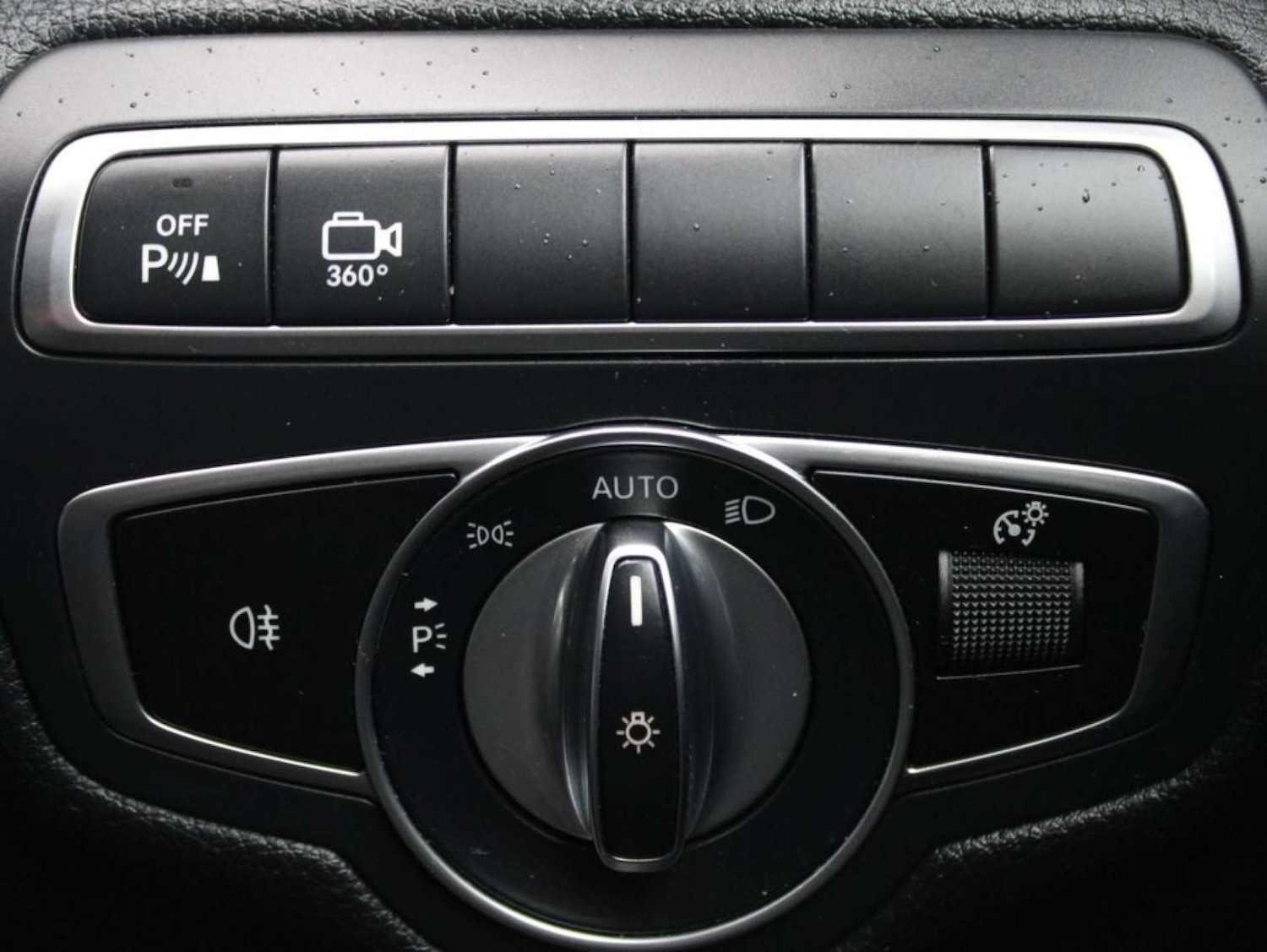 Used Mercedes-Benz GLC 2019 for sale - 76340252: Photo 13