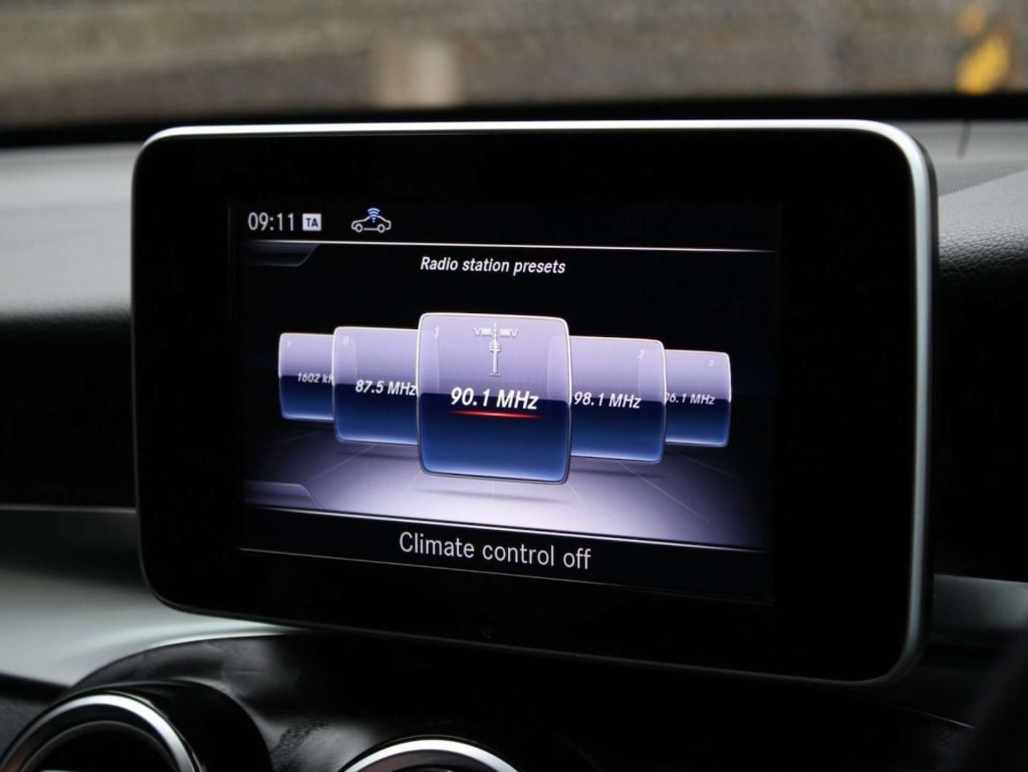 Used Mercedes-Benz GLC 2019 for sale - 76340252: Photo 18