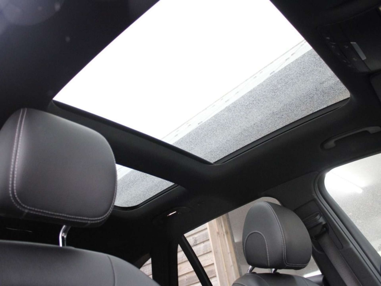 Used Mercedes-Benz GLC 2019 for sale - 76340252: Photo 20