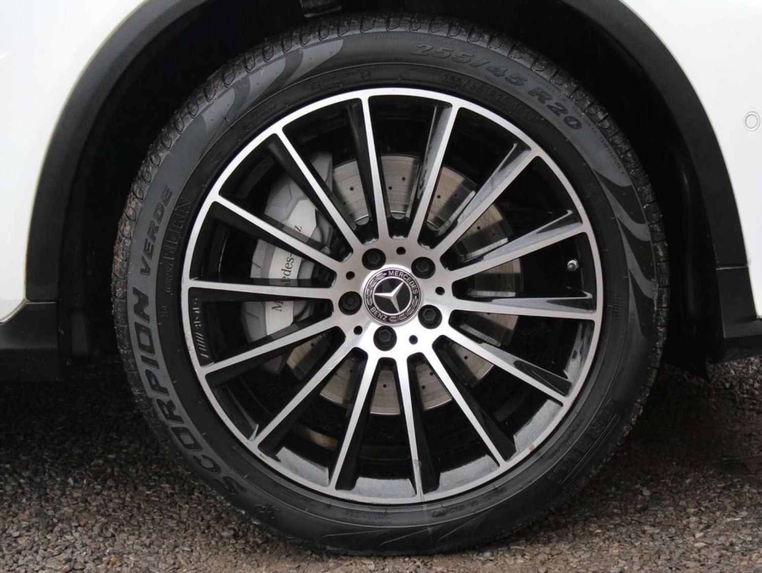 Used Mercedes-Benz GLC 2019 for sale - 76340252: Photo 5