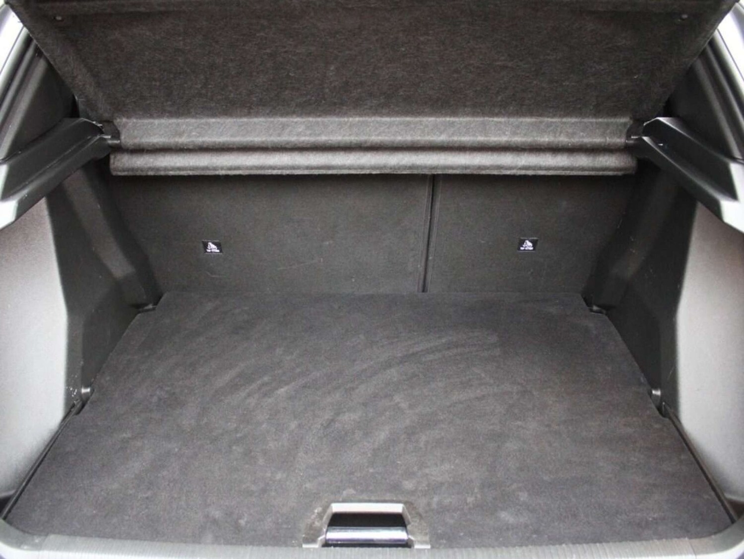 Used Peugeot 2008 2021 for sale - 76340254: Photo 13