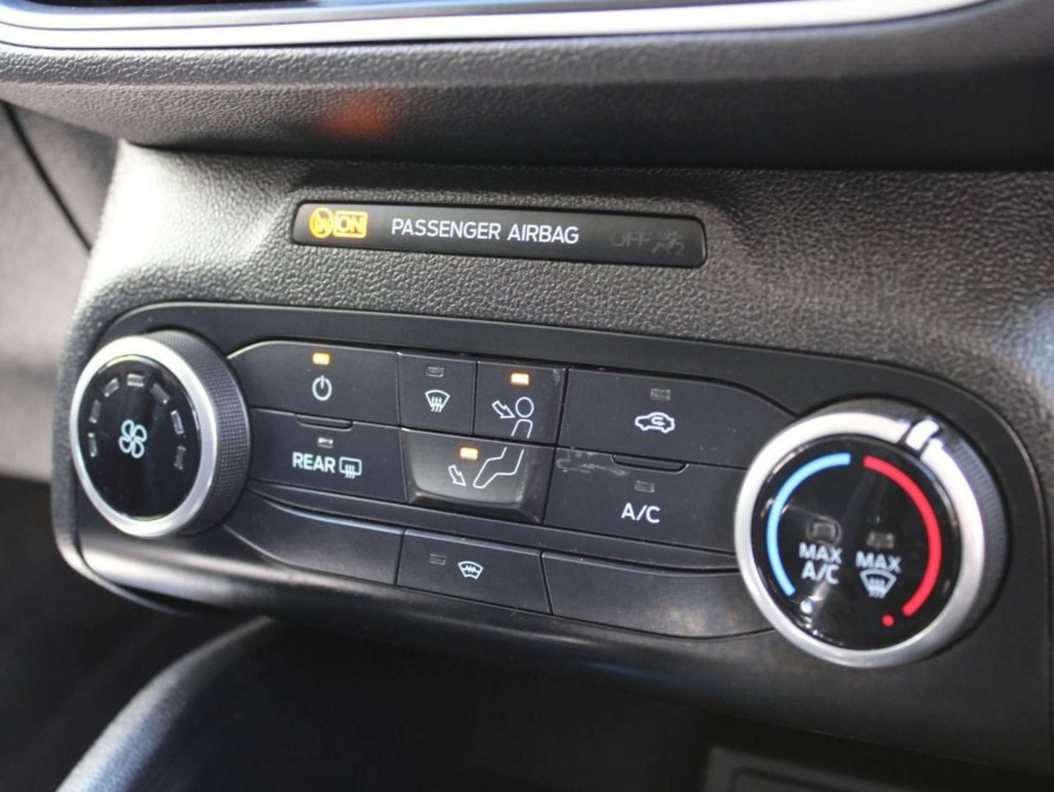 Used Ford Focus 2018 for sale - 76340260: Photo 16