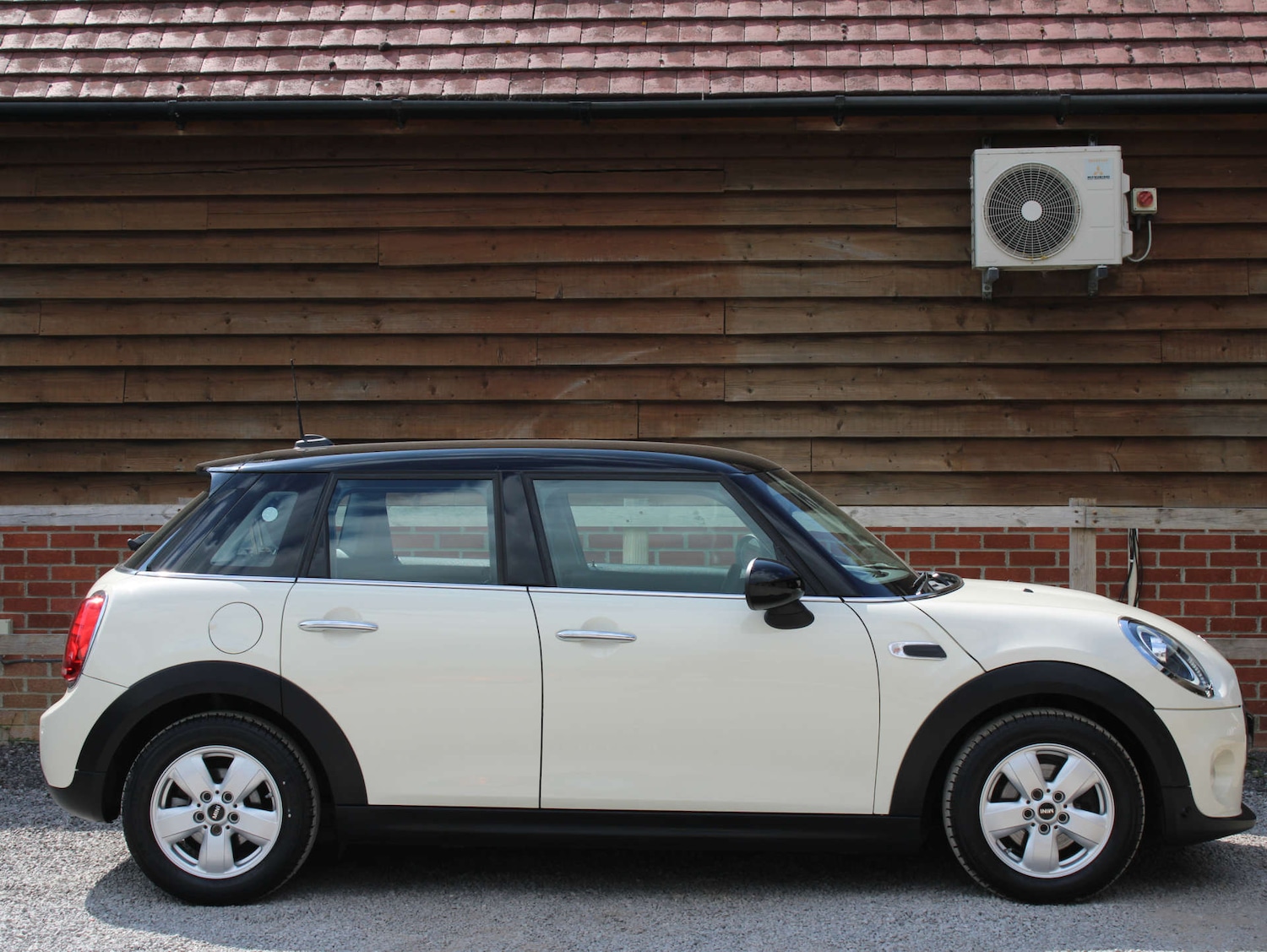 Used MINI Hatch 2018 for sale - 76483215: Photo 4