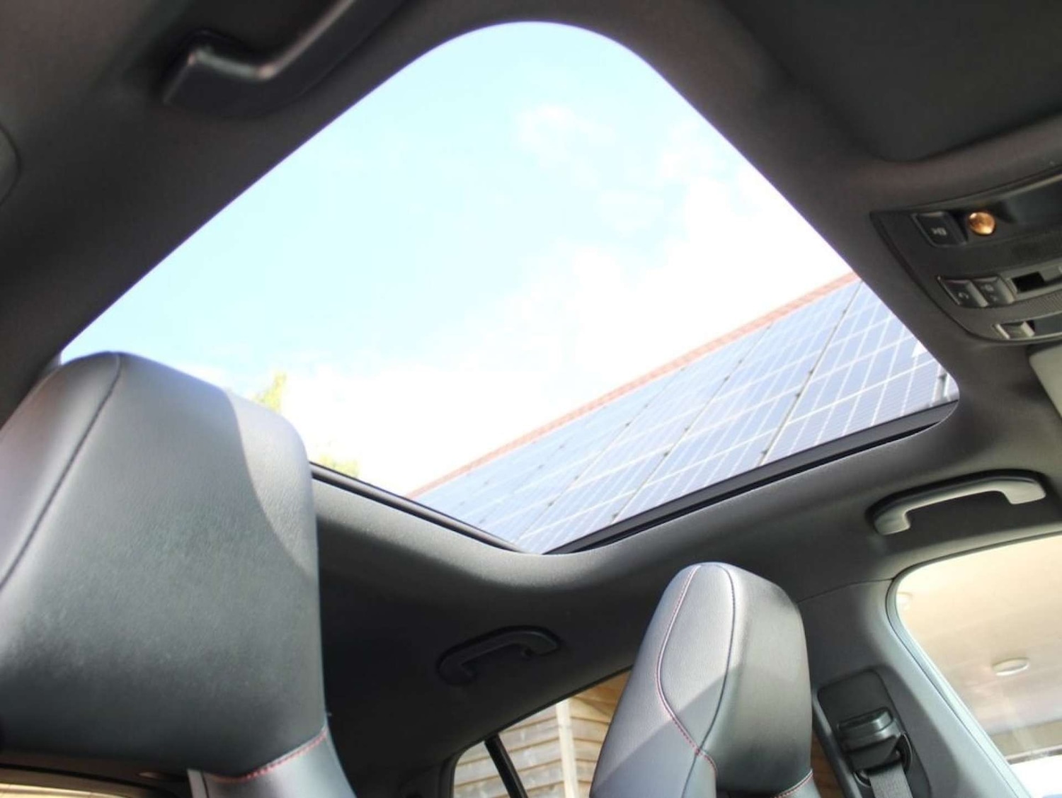 Used Mercedes-Benz CLA 2019 for sale - 76340293: Photo 30