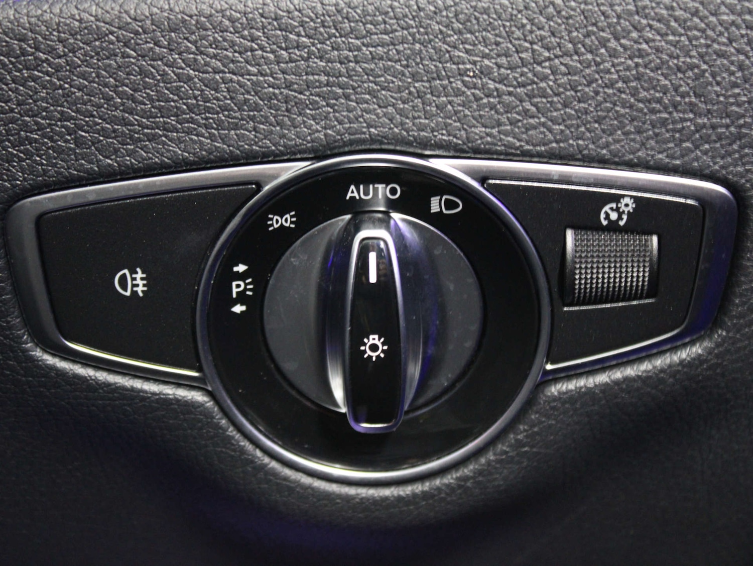 Used Mercedes-Benz E Class 2021 for sale - 76973919: Photo 17