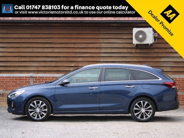 Used Hyundai i30 2018 for sale - 74008937: Photo 2