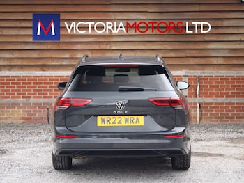 Used Volkswagen Golf 2022 for sale - 79399400: Photo
