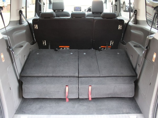 Used Ford Grand Tourneo Connect 2022 for sale - 75328250: Photo 17