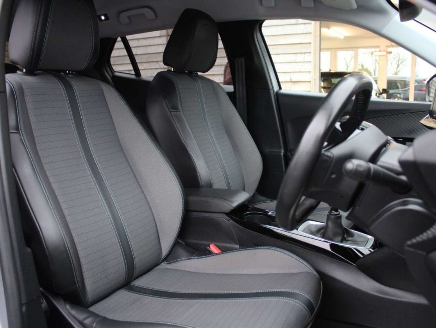 Used Peugeot 2008 2021 for sale - 76601742: Photo 11