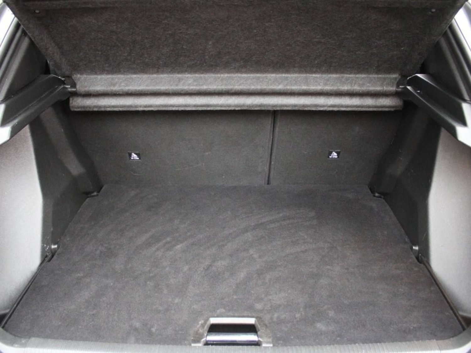 Used Peugeot 2008 2021 for sale - 76601742: Photo 13