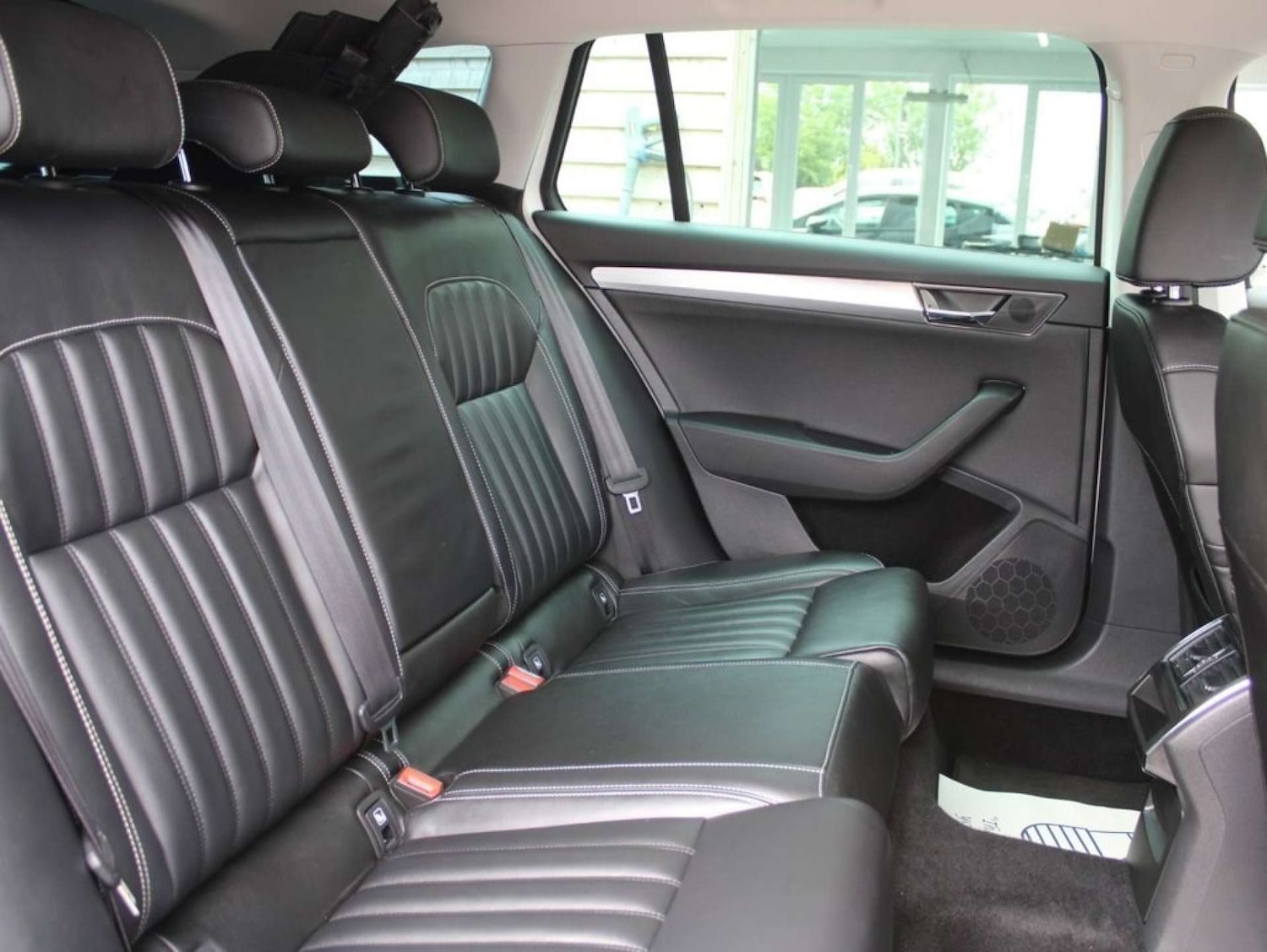 Used Skoda Superb 2020 for sale - 76340276: Photo 9