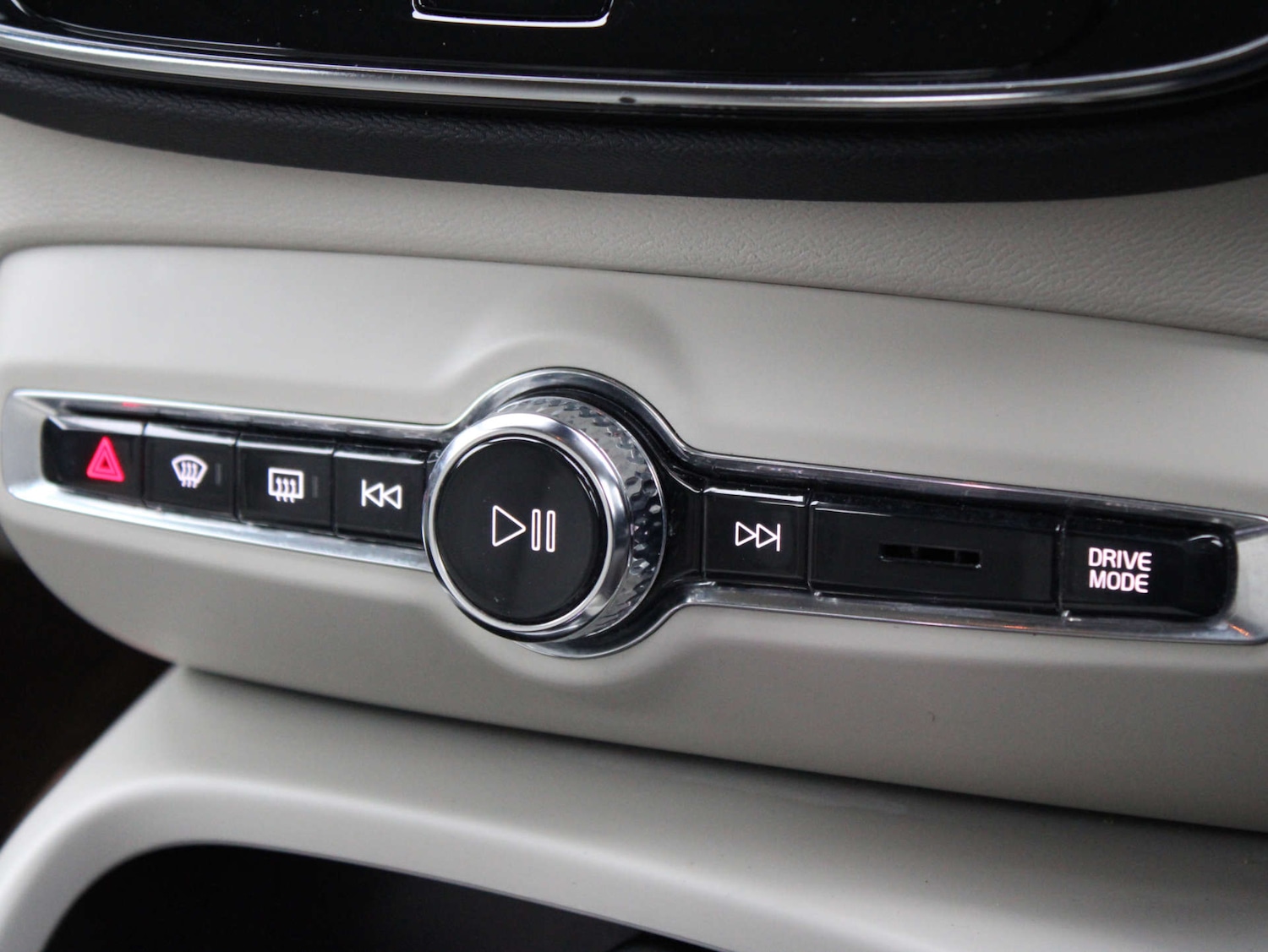 Used Volvo XC40 2020 for sale - 76897267: Photo 14