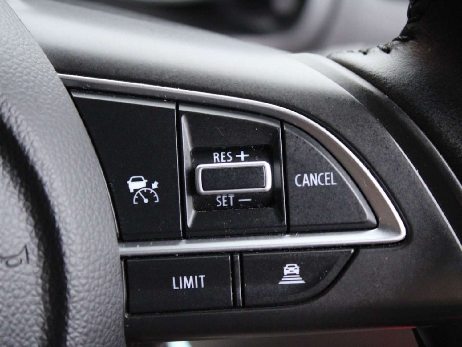 Used Suzuki Swift 2020 for sale - 76340236: Photo 15