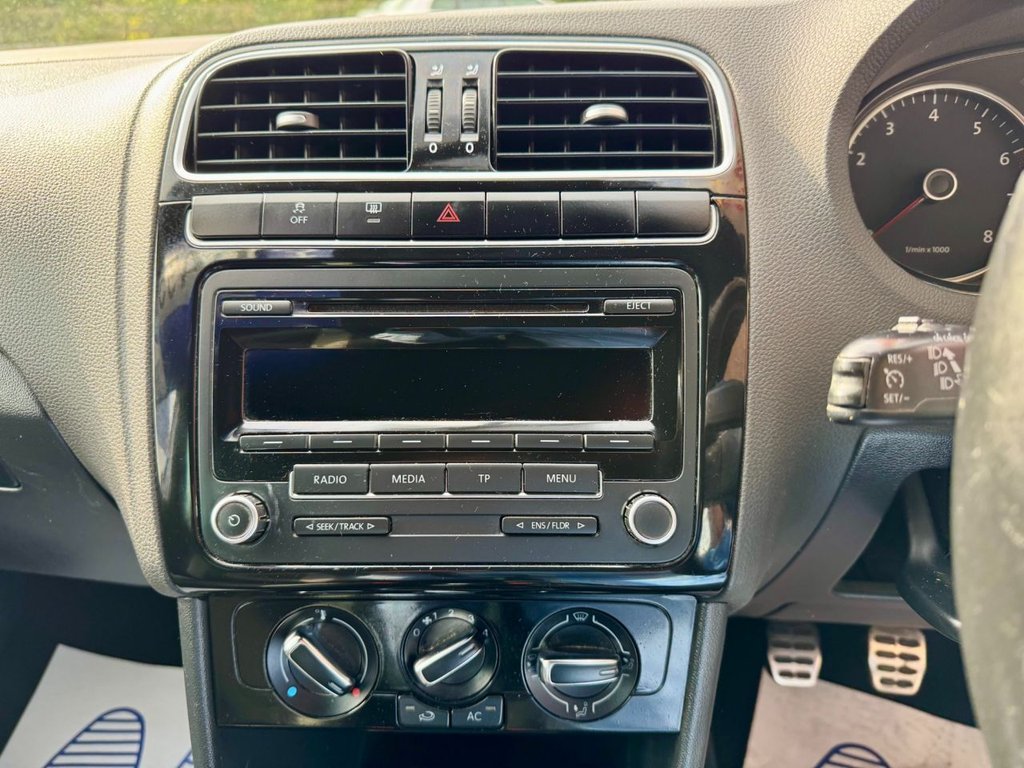 Used Volkswagen Polo 2013 for sale - 76223415: Photo 13