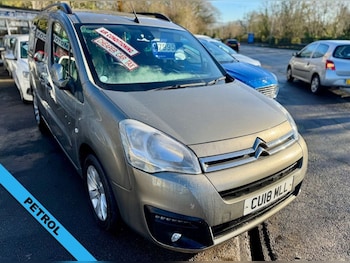 2018 (18) - 1.2 PureTech Flair 5dr