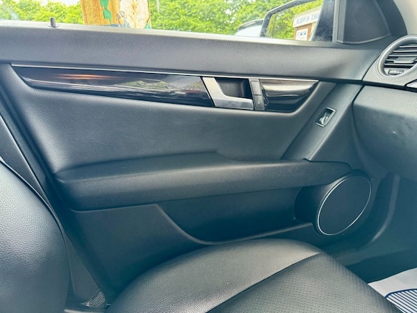Used Mercedes-Benz C-Class 2013 for sale - 71853531: Photo 18