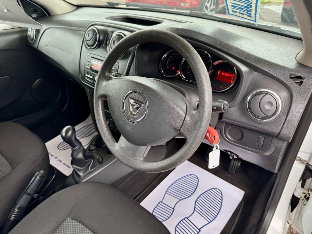 Used Dacia Sandero 2015 for sale - 77275825: Photo 11