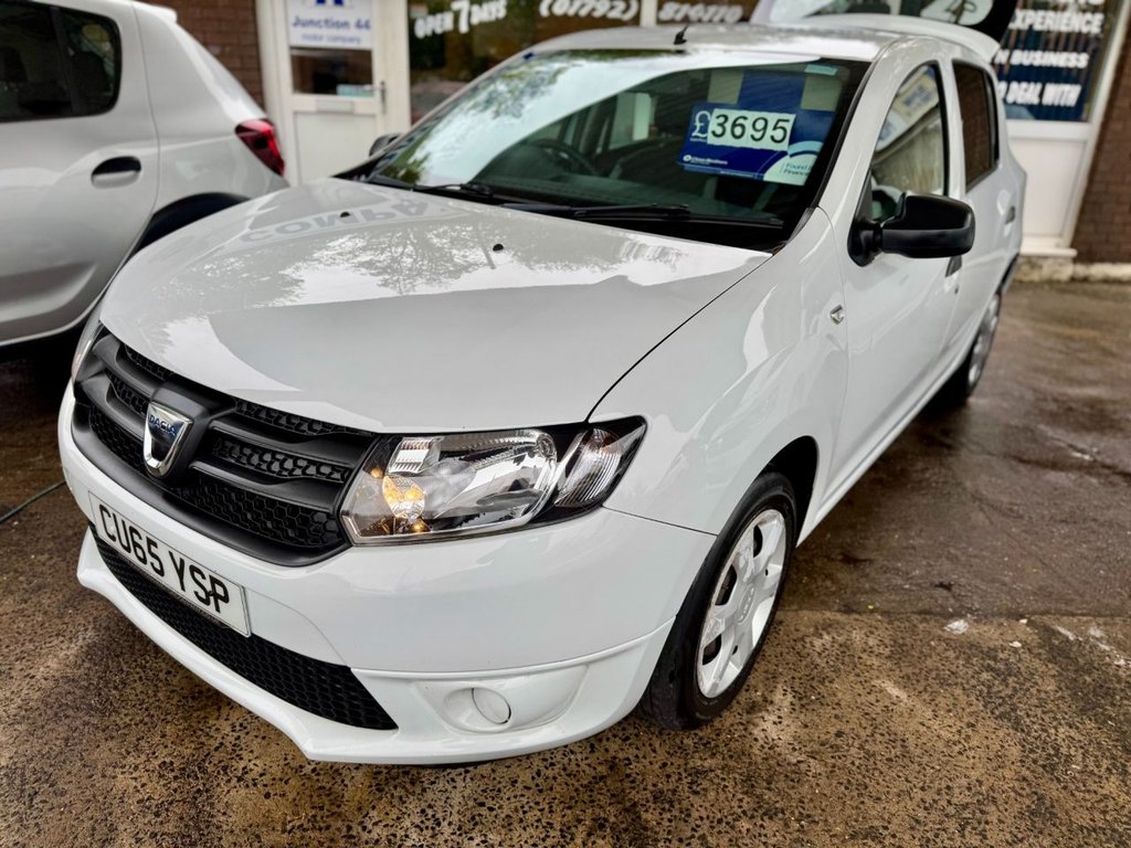 Used Dacia Sandero 2015 for sale - 77275825: Photo 2