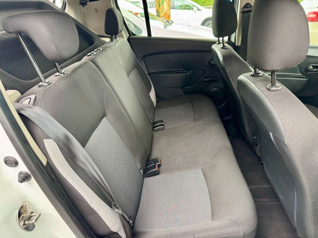 Used Dacia Sandero 2015 for sale - 77275825: Photo 8