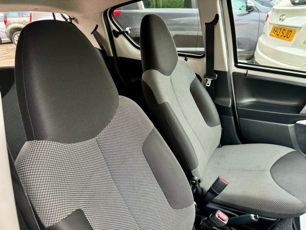 Used Toyota AYGO 2013 for sale - 78200294: Photo 8