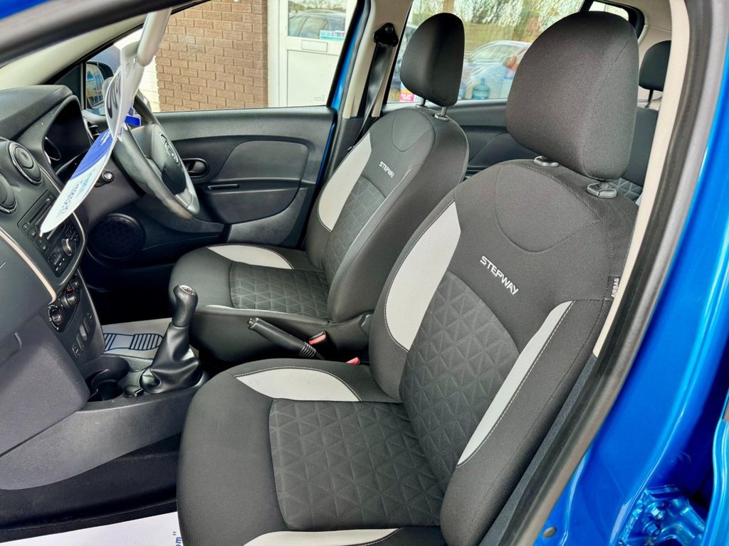 Used Dacia Sandero Stepway 2015 for sale - 78044703: Photo 8