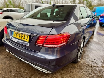 Used Mercedes-Benz E Class 2014 for sale - 76986091: Photo