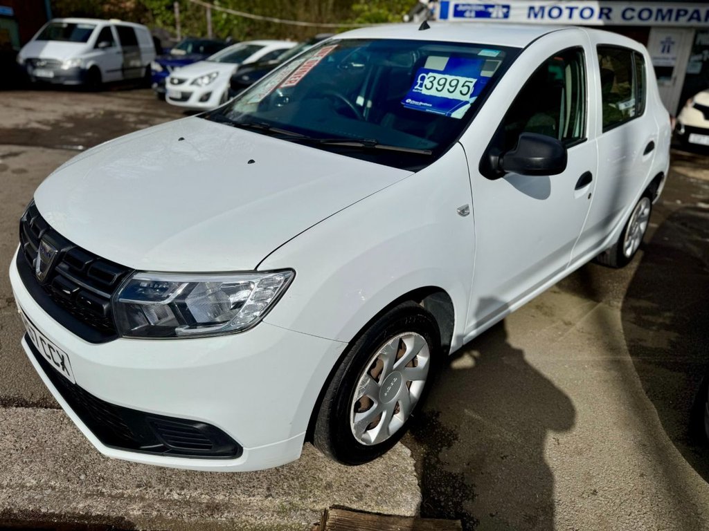 Used Dacia Sandero 2017 for sale - 77880055: Photo 2