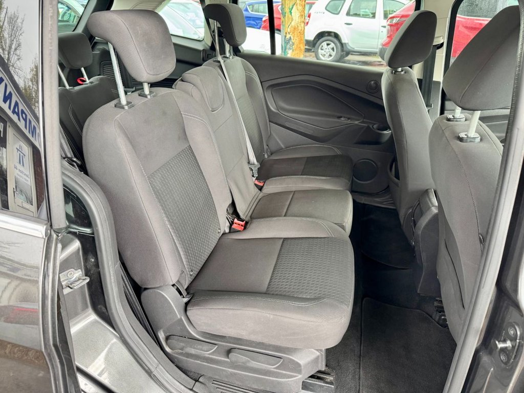 Used Ford Grand C-Max 2015 for sale - 76368025: Photo 9