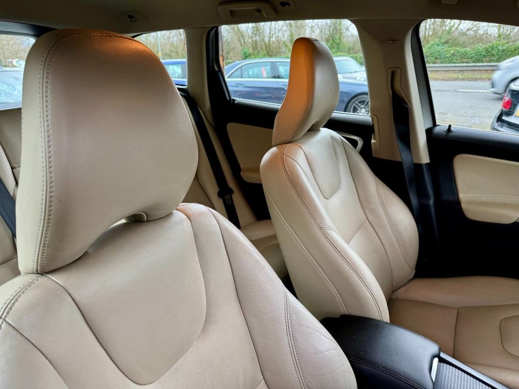 Used Volvo XC60 2015 for sale - 77370127: Photo 10