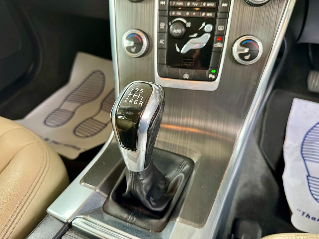 Used Volvo XC60 2015 for sale - 77370127: Photo 14