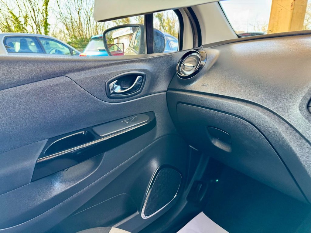 Used Renault Captur 2017 for sale - 77891273: Photo 16