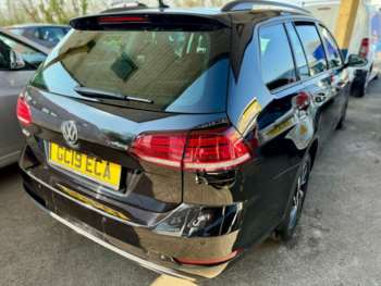 Used Volkswagen Golf 2019 for sale - 74237332: Photo