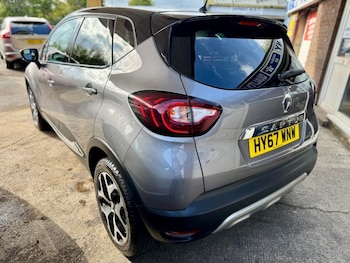 Used Renault Captur 2017 for sale - 76132768: Photo 3