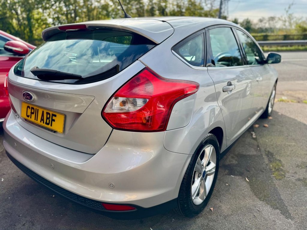 Used Ford Focus 2011 for sale - 76280194: Photo 3