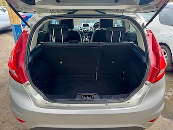 Used Ford Fiesta 2012 for sale - 77667200: Photo