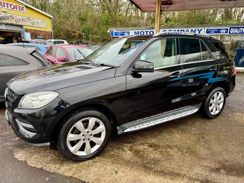 Used Mercedes-Benz M Class 2012 for sale - 77765227: Photo 2