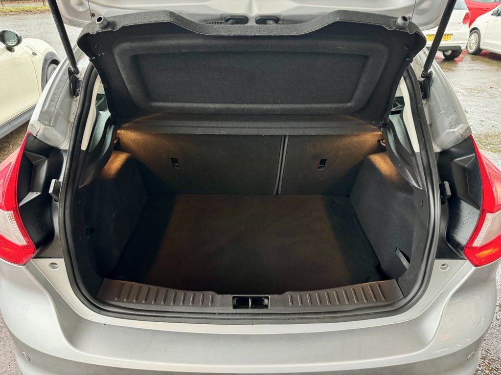 Used Ford Focus 2012 for sale - 77139909: Photo 5