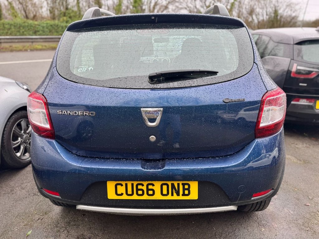 Used Dacia Sandero Stepway 2016 for sale - 77153733: Photo 4