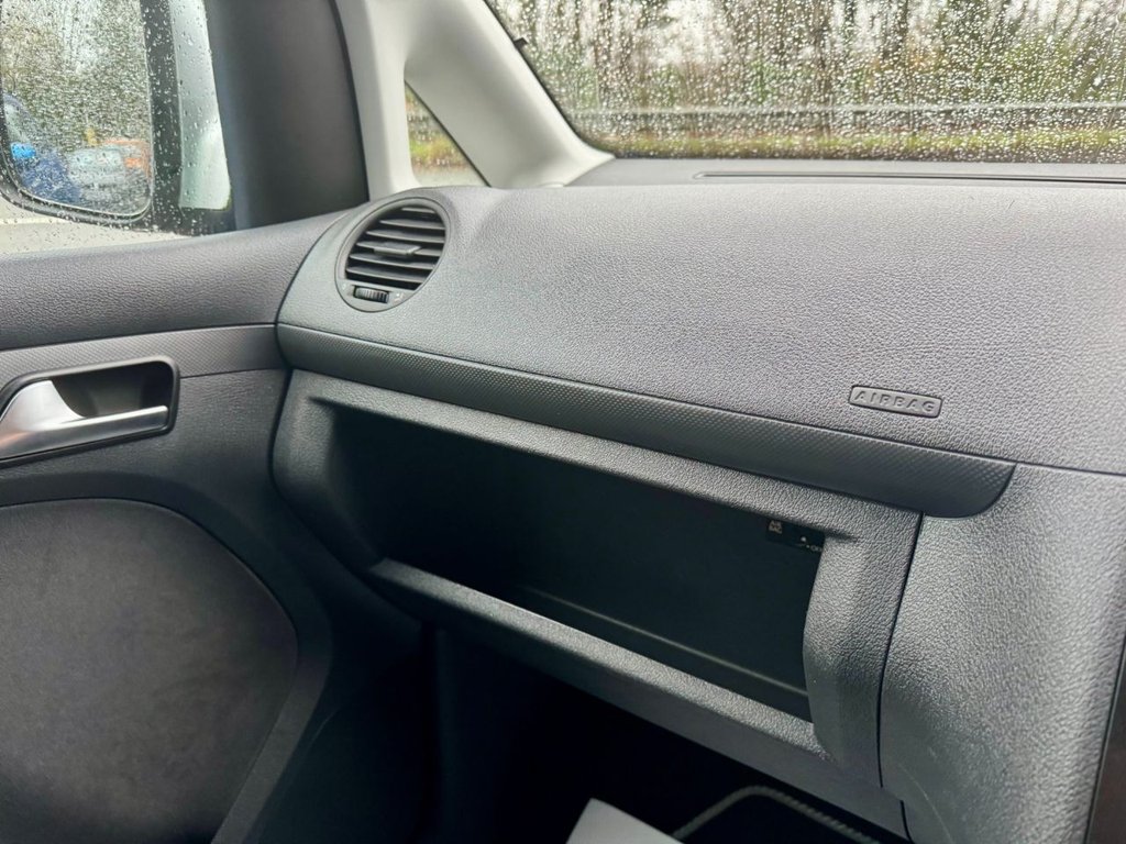 Used Volkswagen Caddy Maxi Life 2013 for sale - 76768519: Photo 14